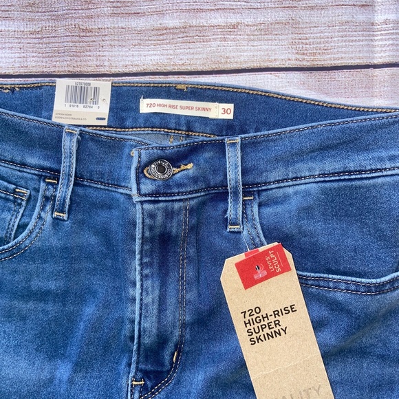 Levi’s High Rise Super Skinny Jeans SOLD - Picture 5 of 6